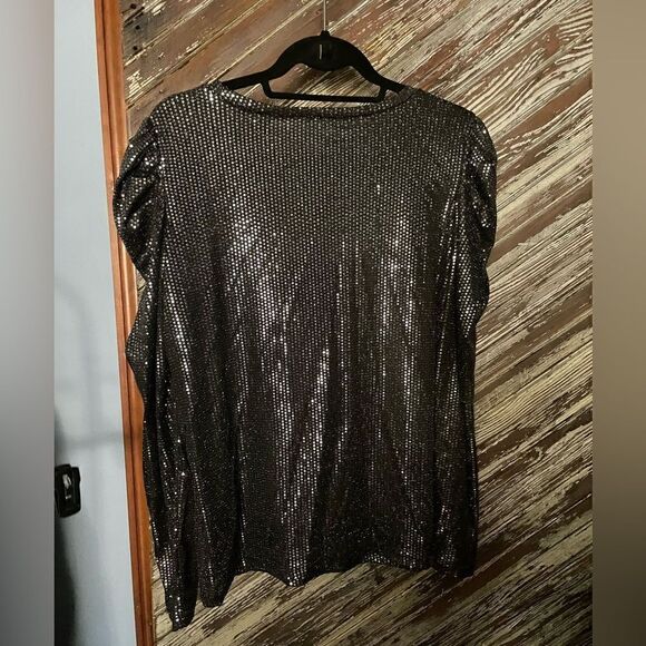 Ro & De black shimmer sequins puff sleeve top - Picture 6 of 7